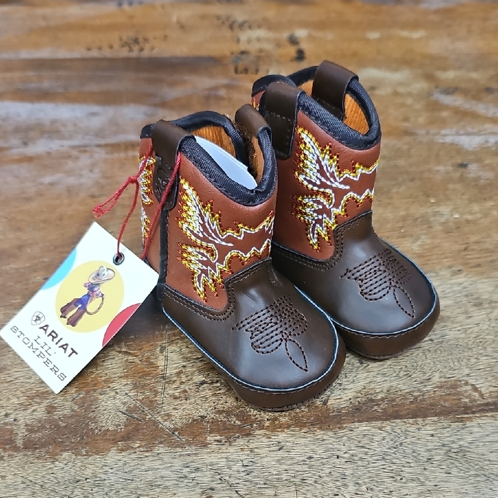 Ariat Kids Western Boots in Brown and Tan